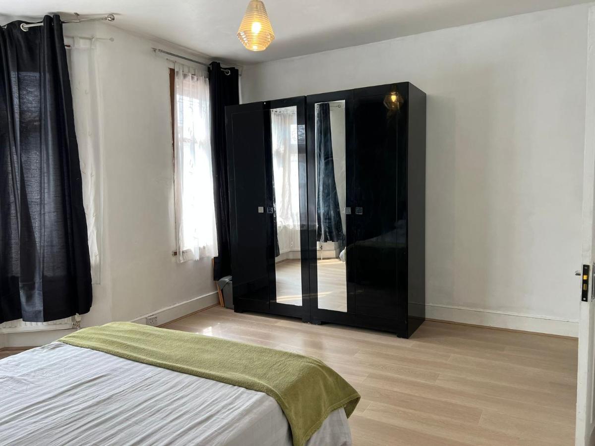 Hotel The Leyton Oasis Londyn Zewnętrze zdjęcie