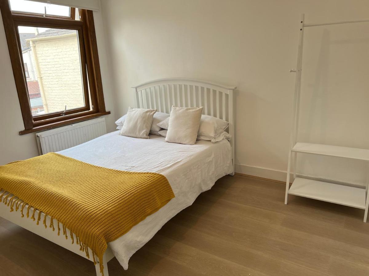 Hotel The Leyton Oasis Londyn Zewnętrze zdjęcie