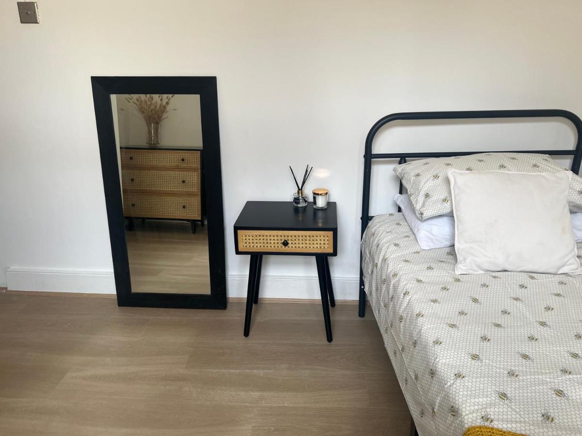 Hotel The Leyton Oasis Londyn Zewnętrze zdjęcie
